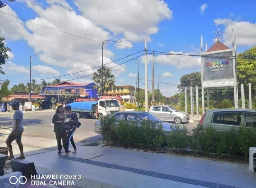 Nu Melati Hotel Pantai Cenang  Buitenkant foto
