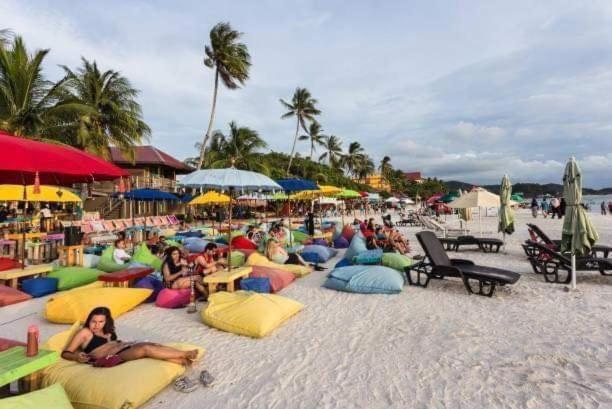 Nu Melati Hotel Pantai Cenang  Buitenkant foto